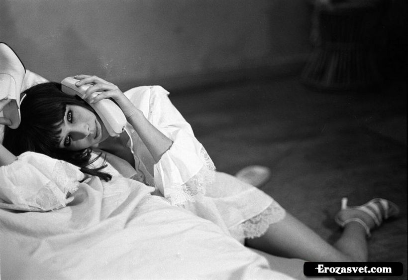 Карла Бруни (Carla Bruni) на эро фото Андреа Бланш (Andrea Blanch) (1995)
