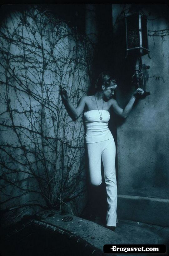 Кристина Эпплгейт (Christina Applegate) на эро фото Говарда Розенберга (Howard Rosenberg) (1998)
