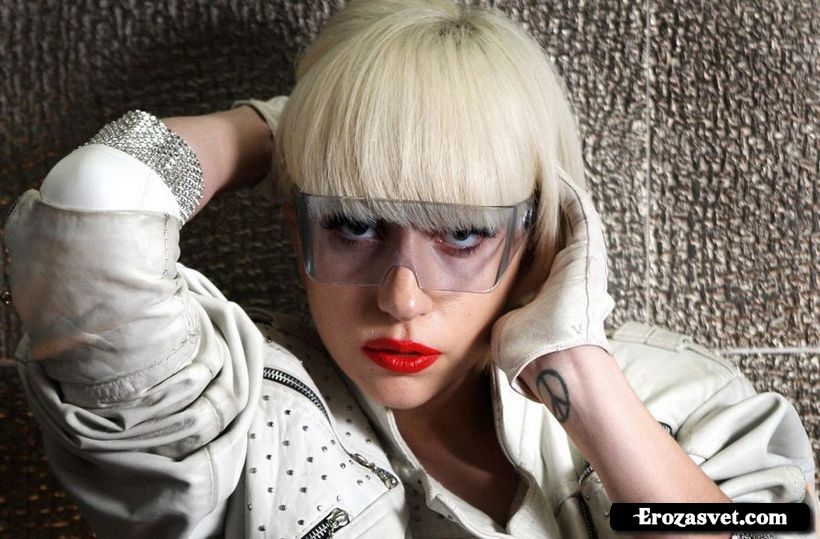 Леди Гага (Lady Gaga) на эро фото Эллы Пеллегрини (Ella Pellegrini) (2009)