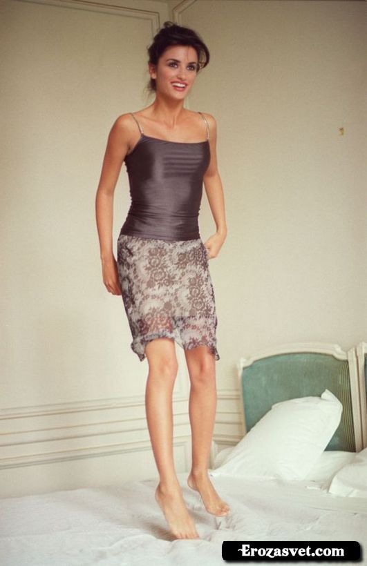 Пенелопа Крус (Penelope Cruz) на эро фото Фредерика Мейлана (Frederic Meylan) (1998)