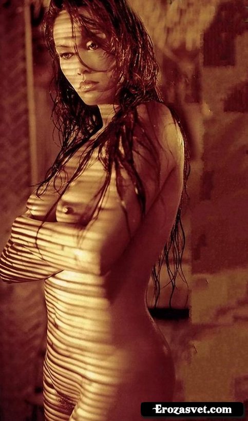 Carrere Tia (Тиа Каррере) в откровенном виде на секс снимках