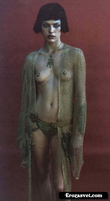 Jovovich Milla (Милла Йовович) голая на пикантных фотографиях