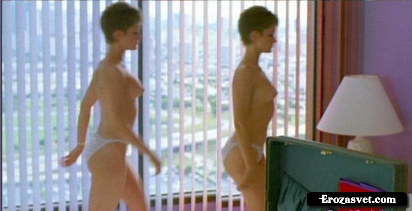 Leigh Jason Jennifer (Дженнифер Джейсон Ли) в обнажённом виде на эротических картинках