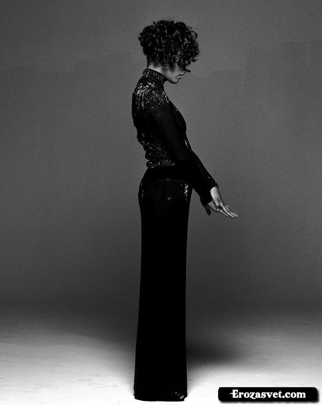 Уитни Хьюстон (Whitney Houston) на эро фото для журнала Vanity Fair (1992)