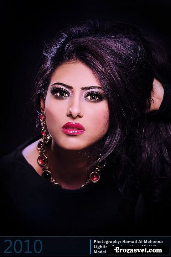 Бахрейнский актриса и модель Shaila Sabt (25 фото)