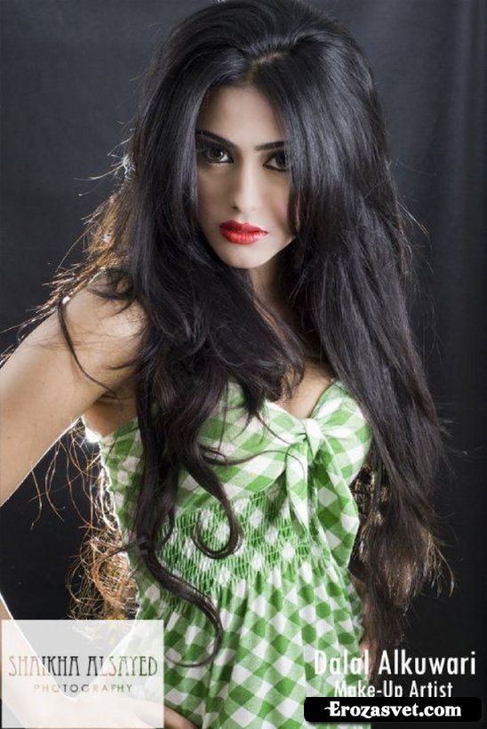 Бахрейнский актриса и модель Shaila Sabt (25 фото)