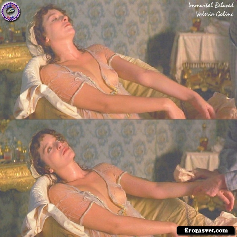 Golino Valeria (Валерия Голино) в голом виде на интим картинках