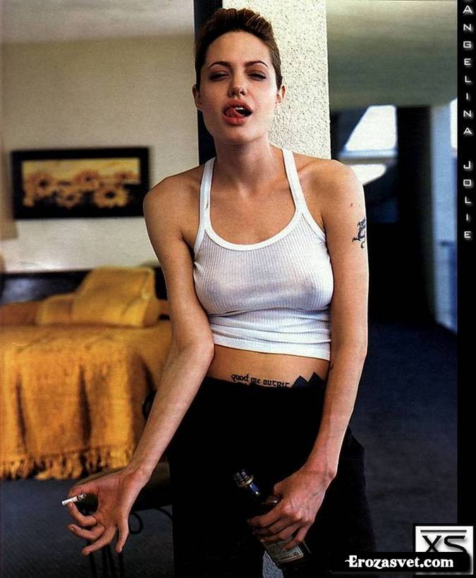 Jolie Angelina (Анджелина Джоли) в обнажённом виде на сексуальных снимках