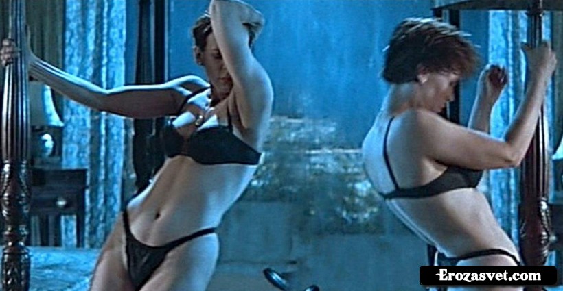Lee Curtis Jamie (Джейми Ли Кертис) голышом на секс картинках