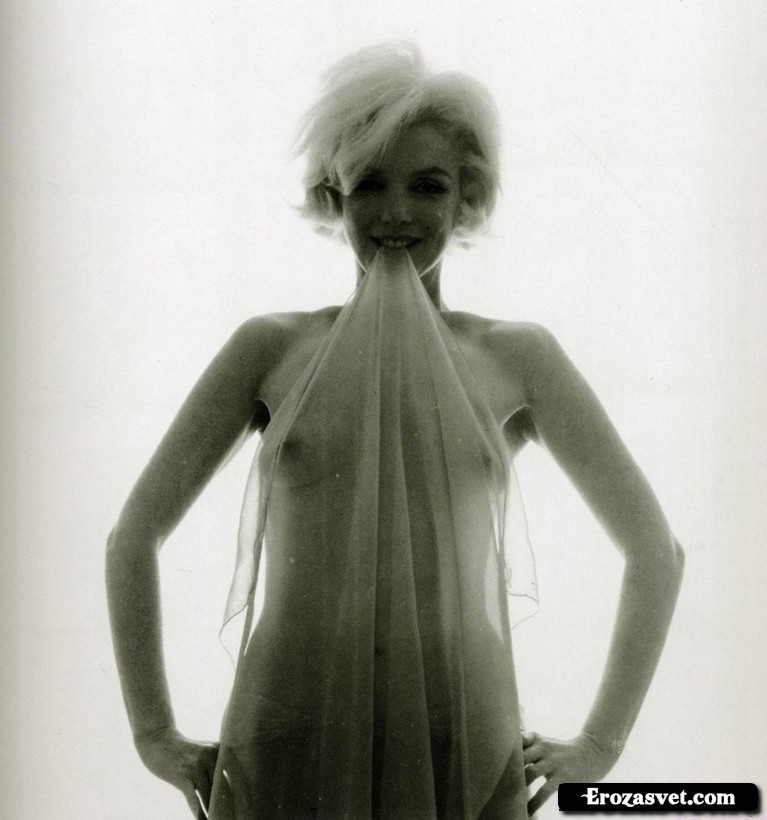 Monroe Marilyn (Мерлин Монро) голышом на эро фото