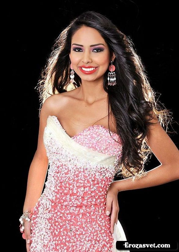 Maria Alejandra Castillo - Мисс Боливия World 2013