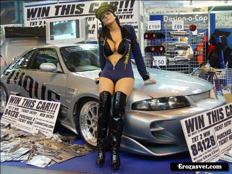 Красивые девушки на выставках крутых автомобилей (99 фото эротика)
