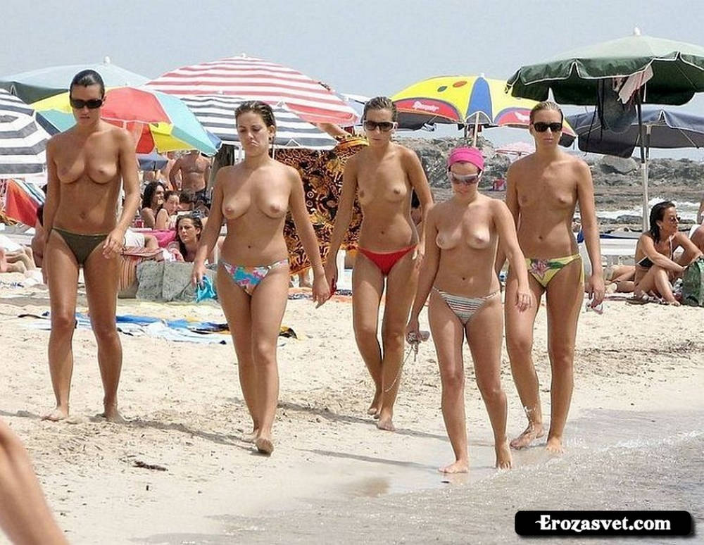 Большой выбор девушек топлесс и не только на пляжах (145 фото)