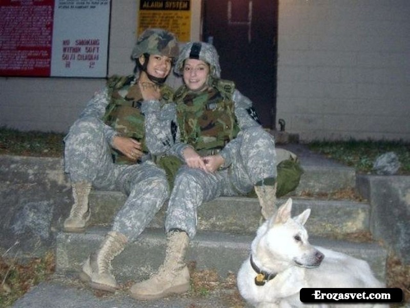 Ее уволили из морской пехоты США, потому что эти фотографии на MySpace (12 фото)