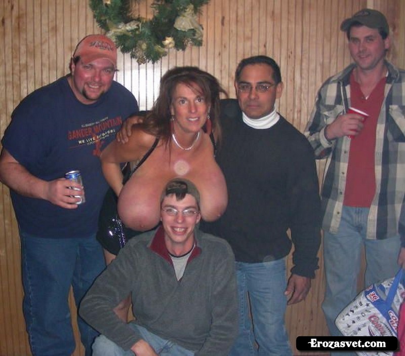 Самой большой грудью стриптизерши в США (50 фото)