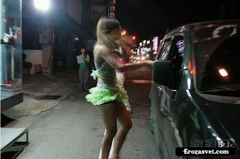 Фото китайских проституток во время работы