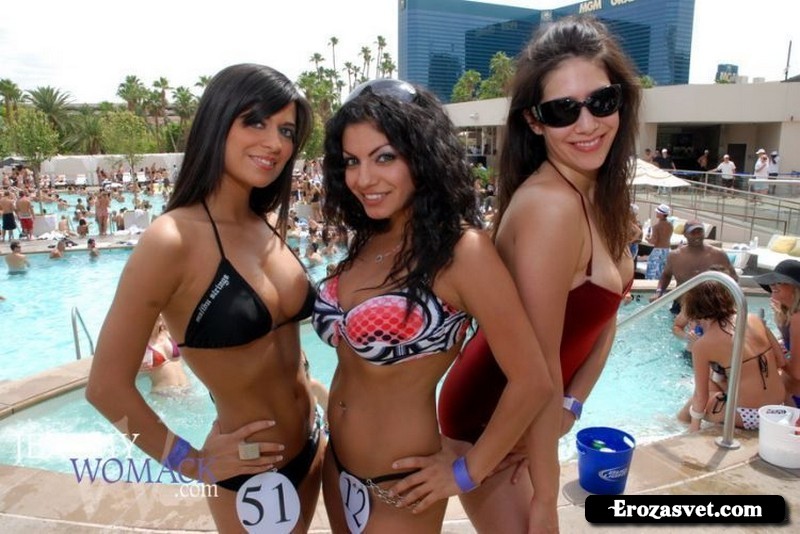 Read more about the article Конкурс бикини в Лас-Вегасе (38 фото)