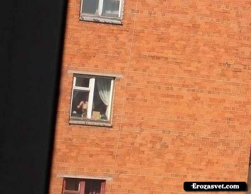 Подсмотренное фото голые девушки в окнах (10 фотографий)
