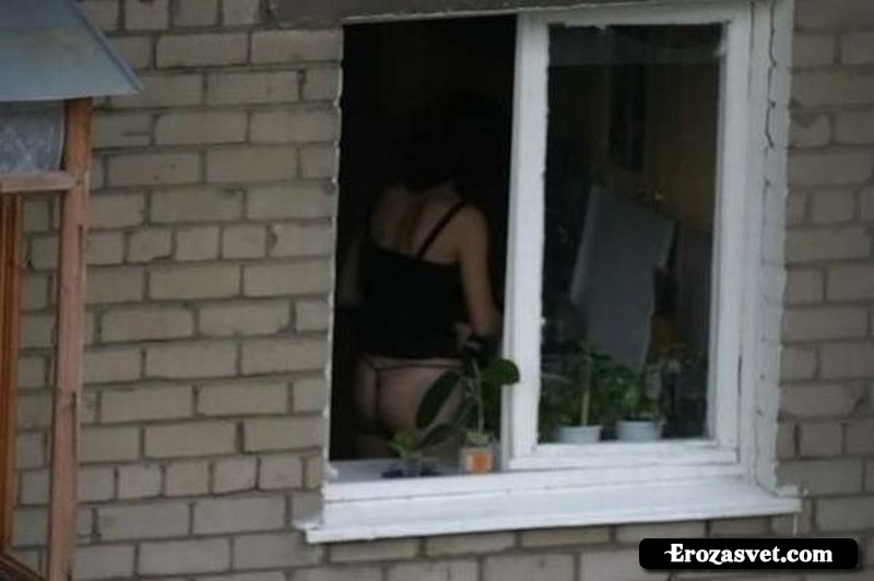 Подсмотренное фото голые девушки в окнах (10 фотографий)